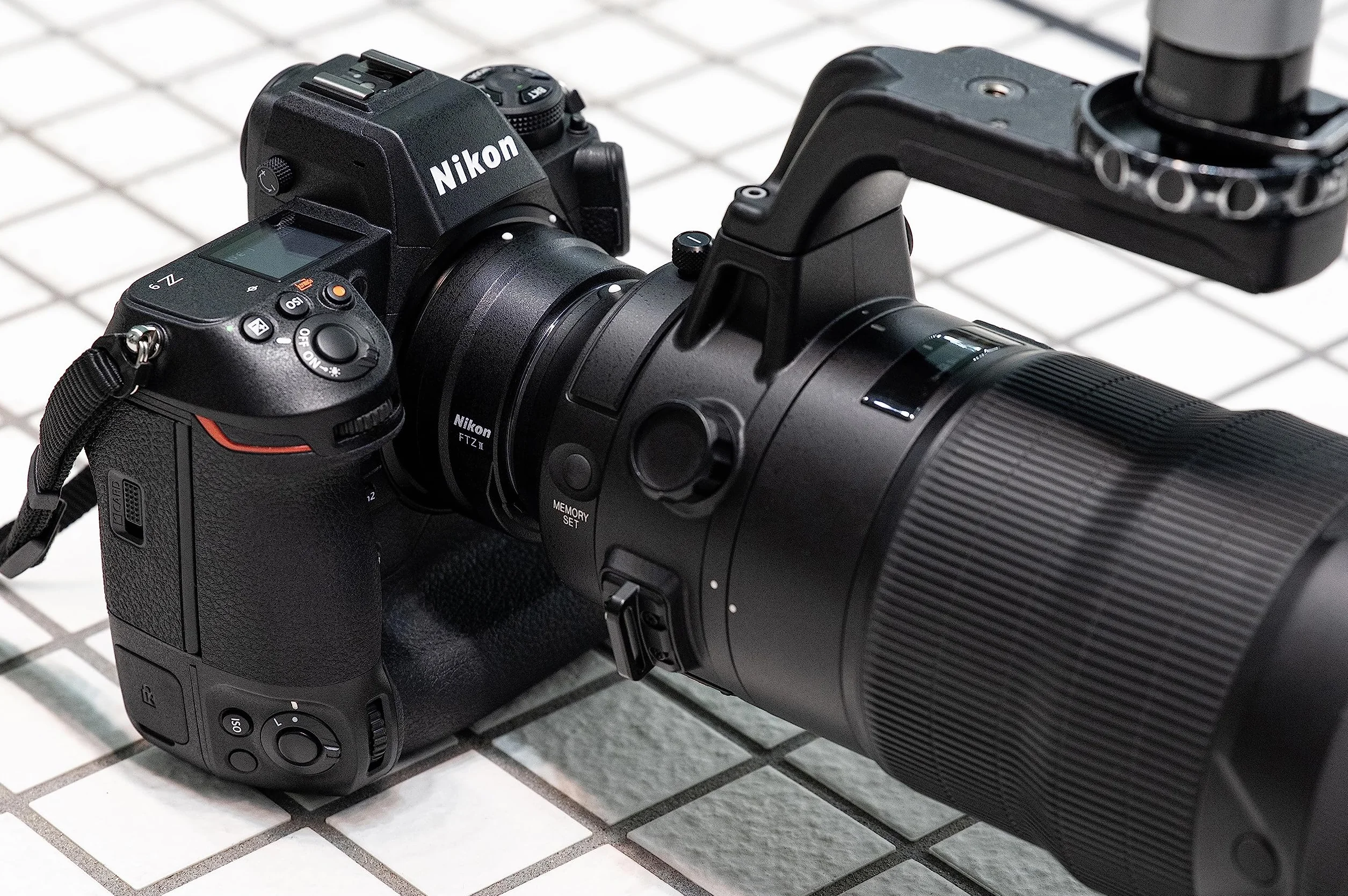 NIKON FTZ II (Adapter für F Objektive auf Z-Mount Kameras)