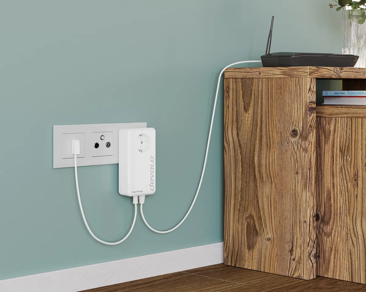 Devolo Giga Bridge Telefon-Set, Netzwerklösung zum Verbinden von ONT und Router, inklusive Kabel, Weiß, 07115