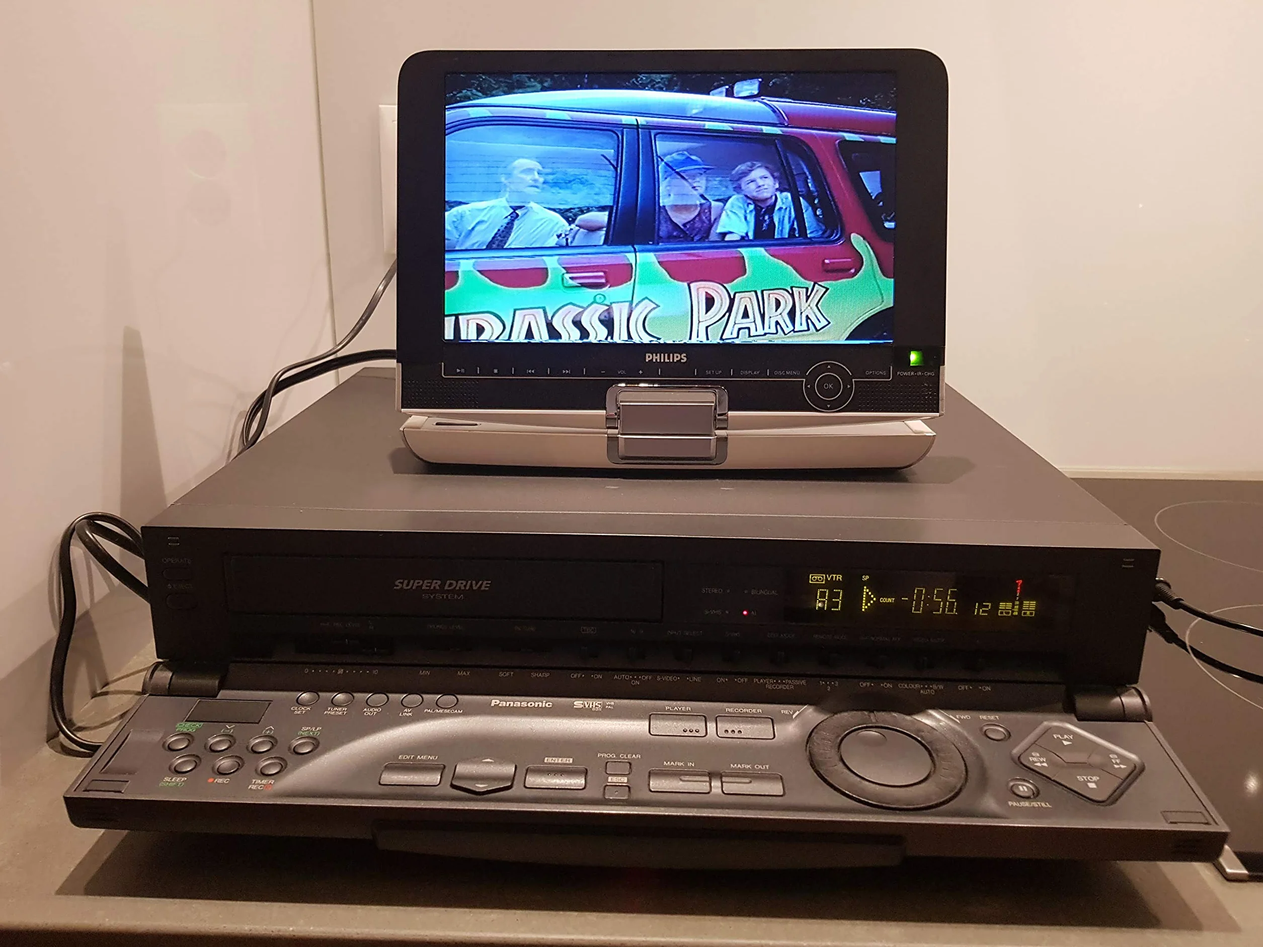 Panasonic NV-HS1000 High End S-VHS Videorekorder