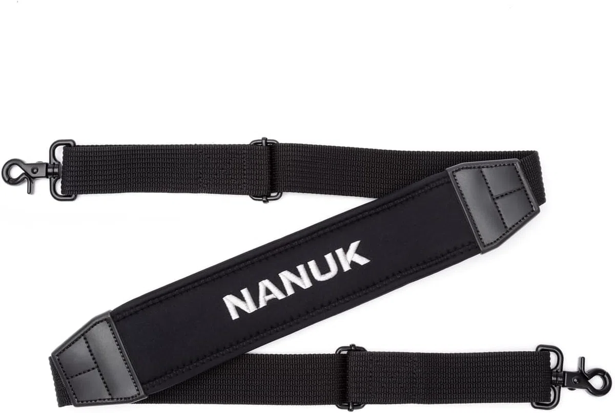 NANUK Verstellbarer Schultergurt 146 cm (57,5 Zoll) mit Aircell™-Komfortpolsterung, Neopren-Gurtband; rutschfest, bequem, wasser- und wetterfest – Schwarz