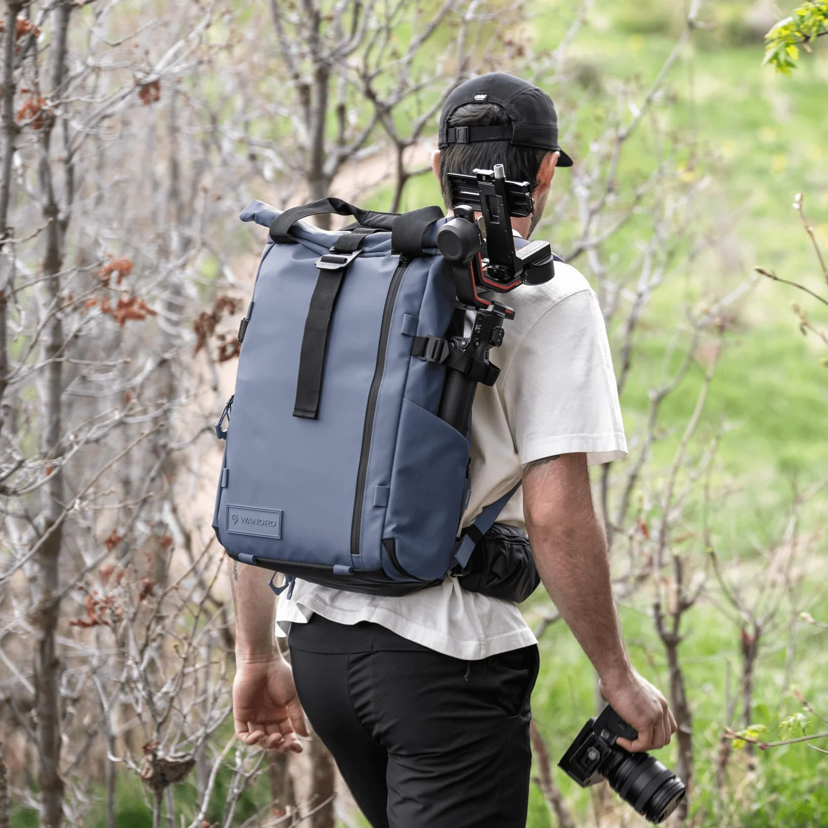 WANDRD PRVKE 31L V4 Kamerarucksack und Fotografie-Set, wetterfester Reise- und Fotografie-Rucksack, Paket enthält 31-Liter-Tasche, Kamerawürfel, Hüftgurte und Zubehörgurte
