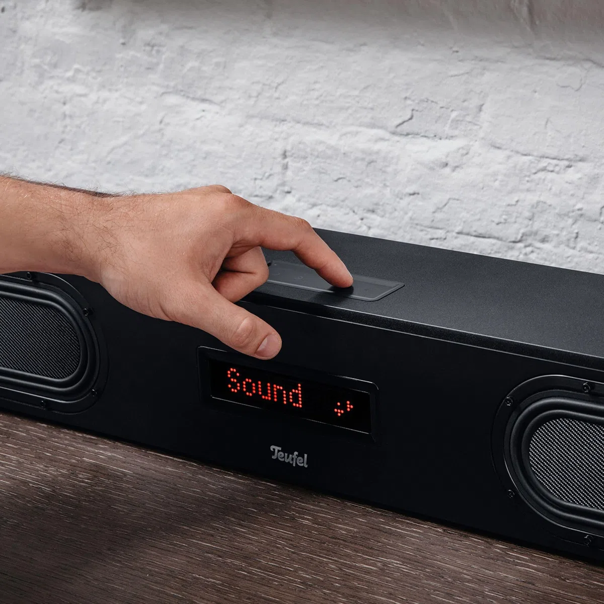 Teufel CINEBAR Ultima Streaming - Soundbar mit Streamer | WLAN-Netzwerkplayer, Kabellos, LAN, Integriertes Subwoofer System, Multiroom Funktion - schwarz