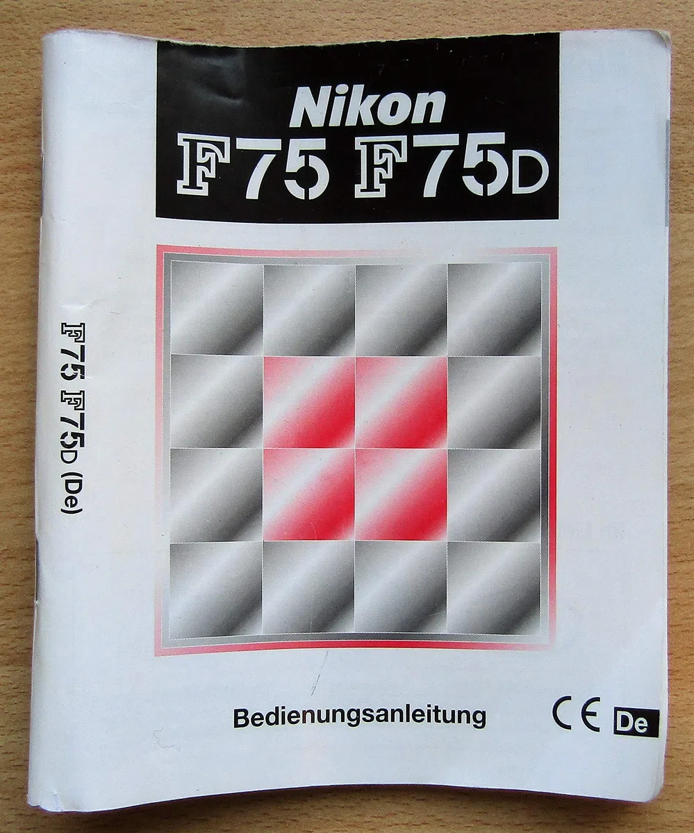 Nikon F75 Spiegelreflexkamera schwarz