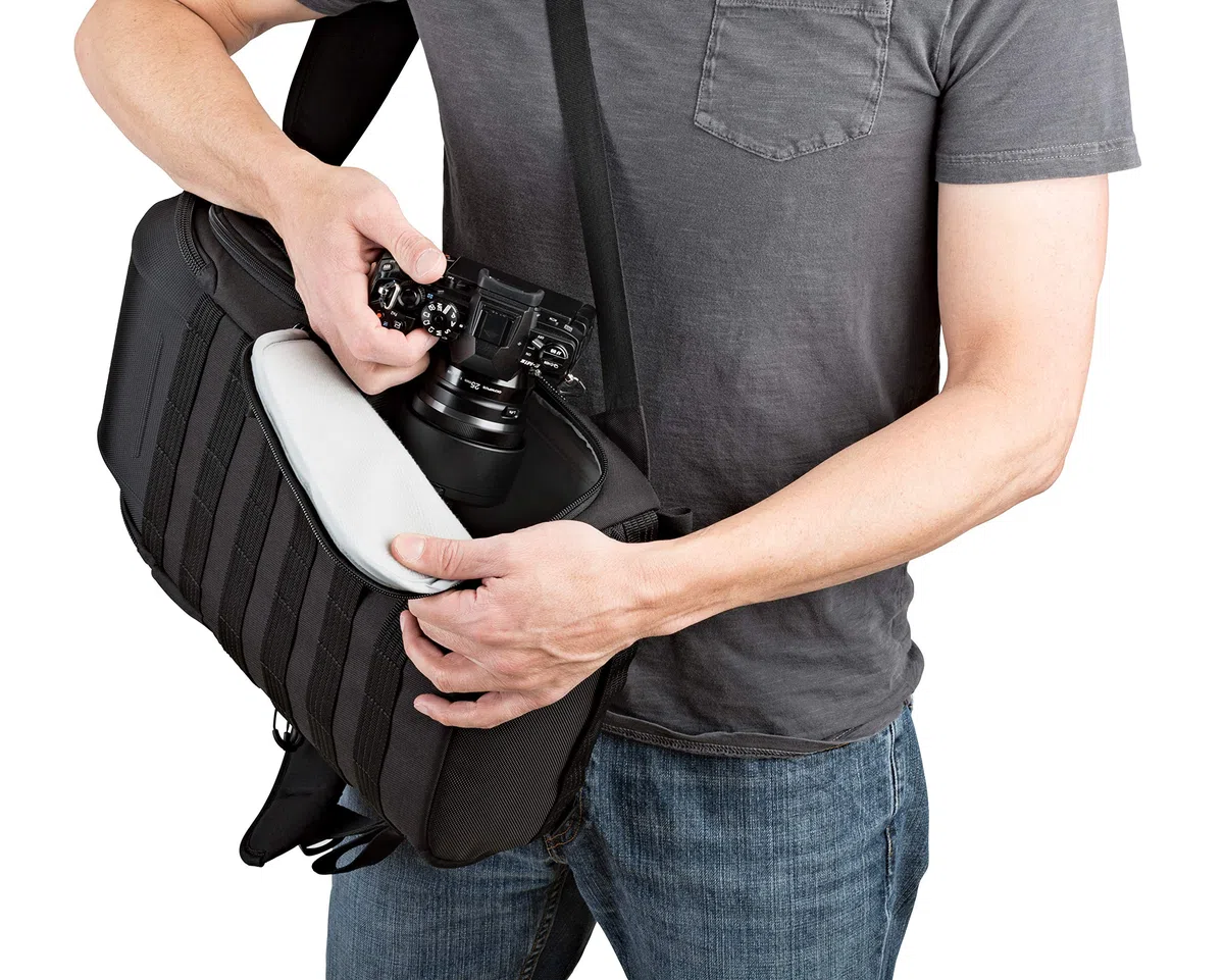 Lowepro ProTactic 350 AW II Modularrucksack mit recyceltem Material, Profi-Kameratasche, Einschub für MacBook-Laptops bis zu 13 Zoll, Rucksack für professionelle Kameras und Drohnen, LP37176-GRL