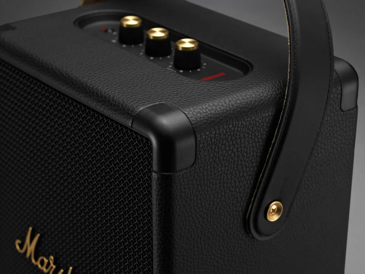 Marshall Tufton Outdoor Tragbarer Bluetooth Partylautsprecher, IPX2 wasserbeständig – Schwarz und Messing
