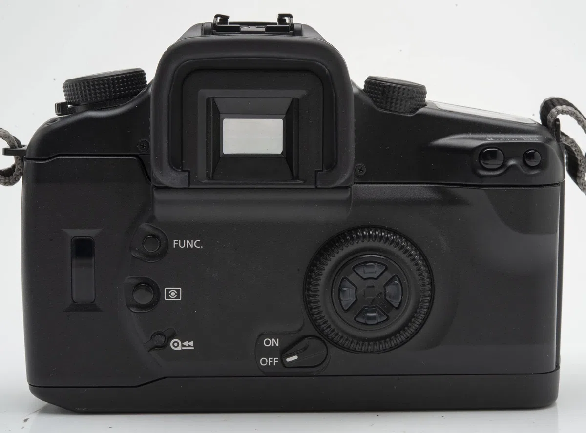 Canon EOS 30 Spiegelreflexkamera (nur Gehäuse)