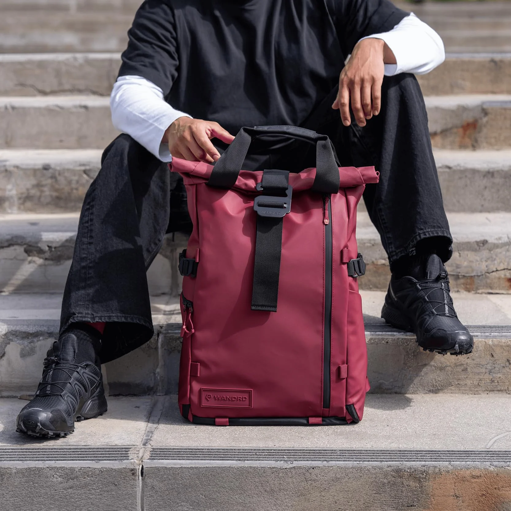 WANDRD PRVKE 31L V4 Kamerarucksack und Fotografie-Set, wetterfester Reise- und Fotografie-Rucksack, Paket enthält 31-Liter-Tasche, Kamerawürfel, Hüftgurte und Zubehörgurte